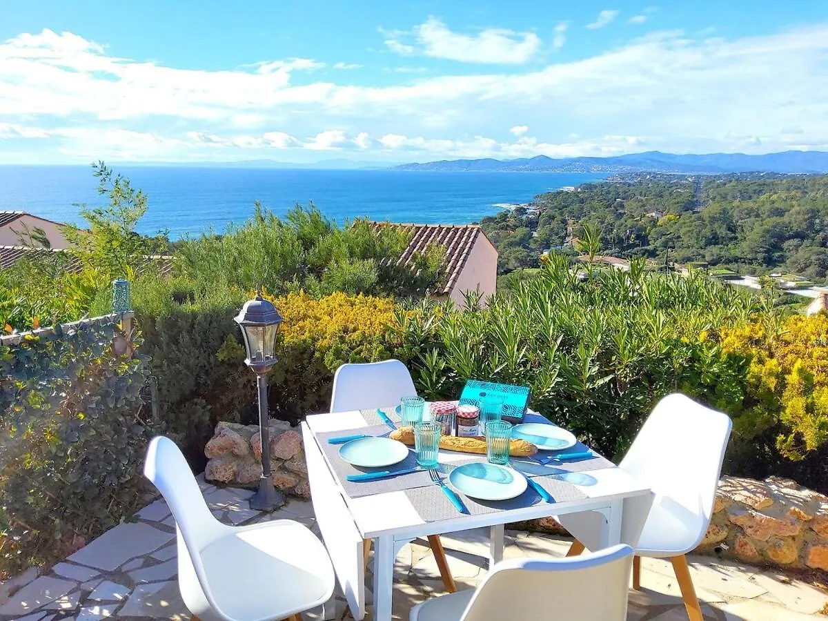 47M Carre - Vue Mer 180 Degres - Piscine - Parking Saint-Raphael  0*, Saint-Raphael (Var) France