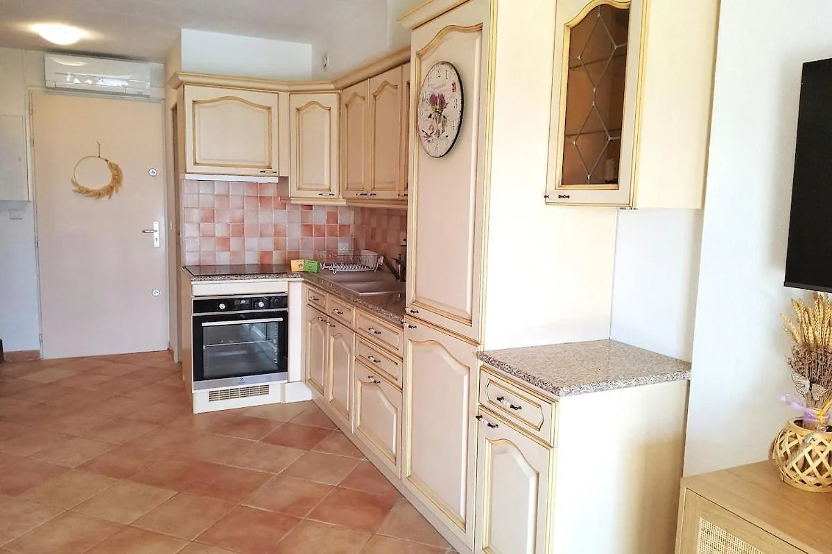 Apartment 47M Carre - Vue Mer 180 Degres - Piscine - Parking Saint-Raphael